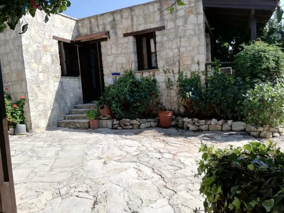Loxandra Inn Kathikas Exterior foto
